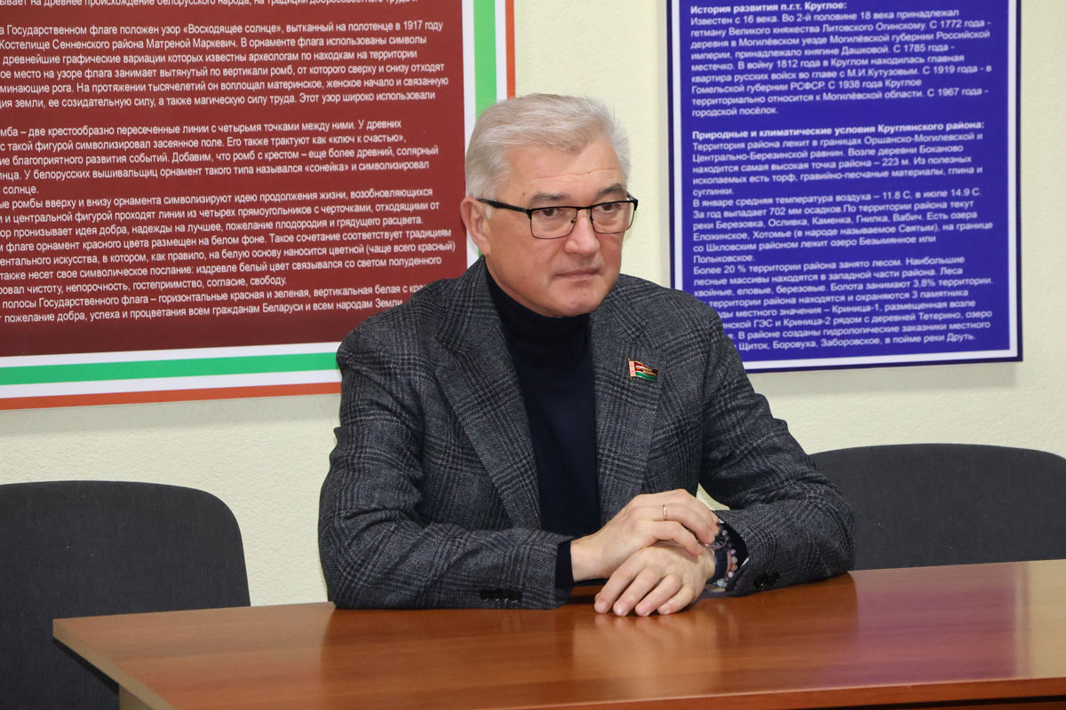 Работа в округе. Валерий Малашко посетил Круглянский район