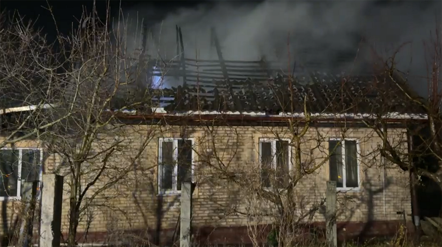 Пенсионер погиб при пожаре жилого дома в Калинковичах