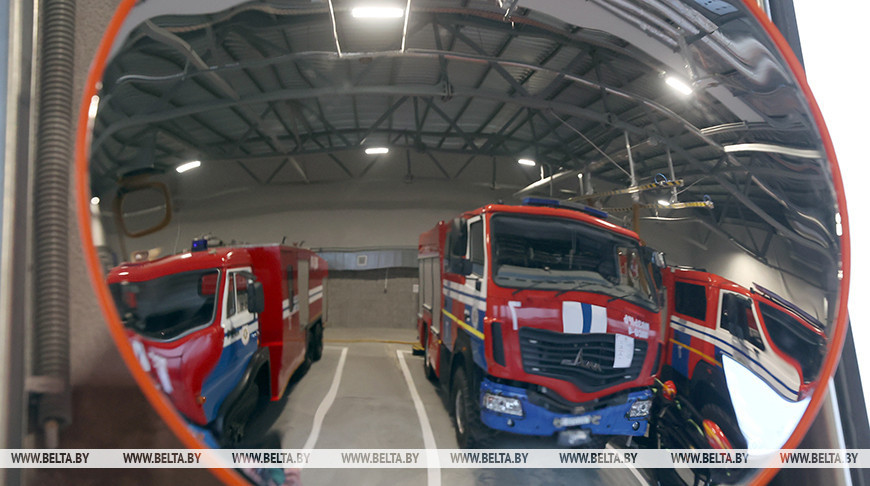 Работники МЧС спасли женщину при пожаре в Мозыре