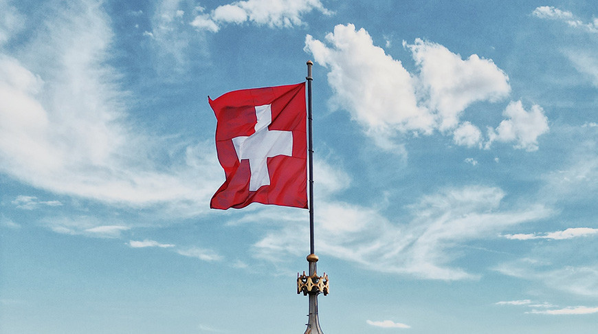 В Швейцарии проголосовали против введения обязательной гражданской службы для мужчин и женщин