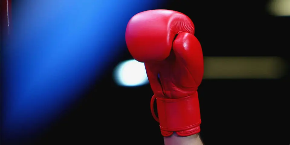 Белорусы Волчек и Алферов вышли в четвертьфинал чемпионата мира по боксу