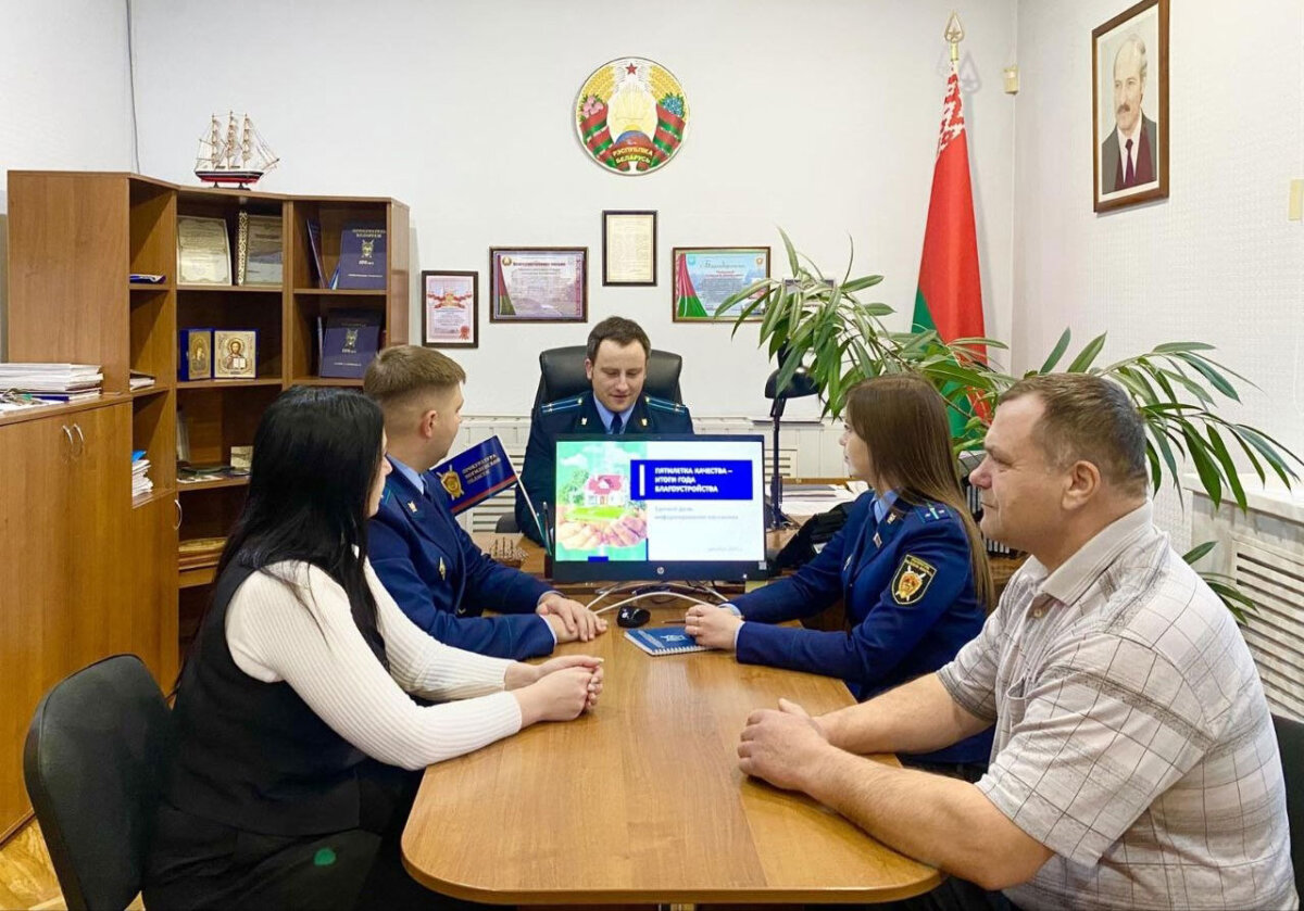 Содержательный диалог, посвящённый тематике Единого дня информирования,  состоялся в прокуратуре Круглянского района