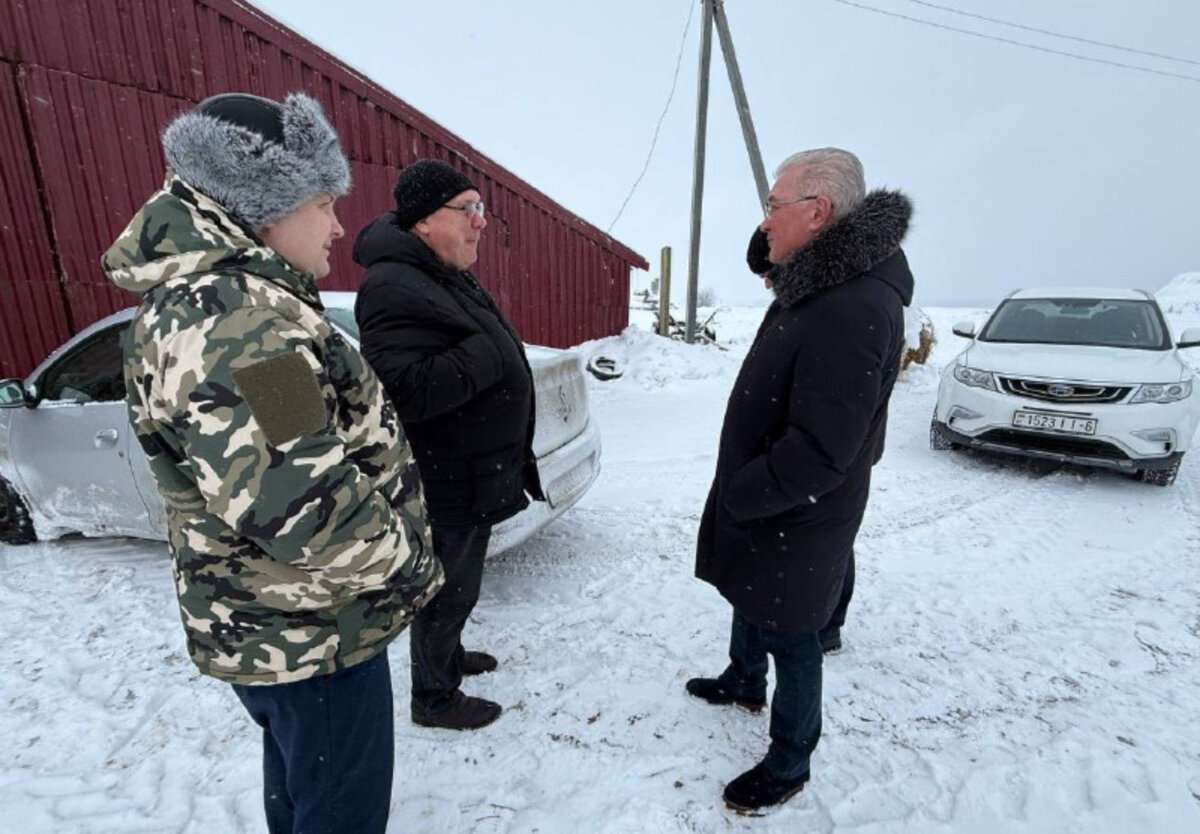 С рабочим визитом в Круглянском районе побывал Валерий Малашко