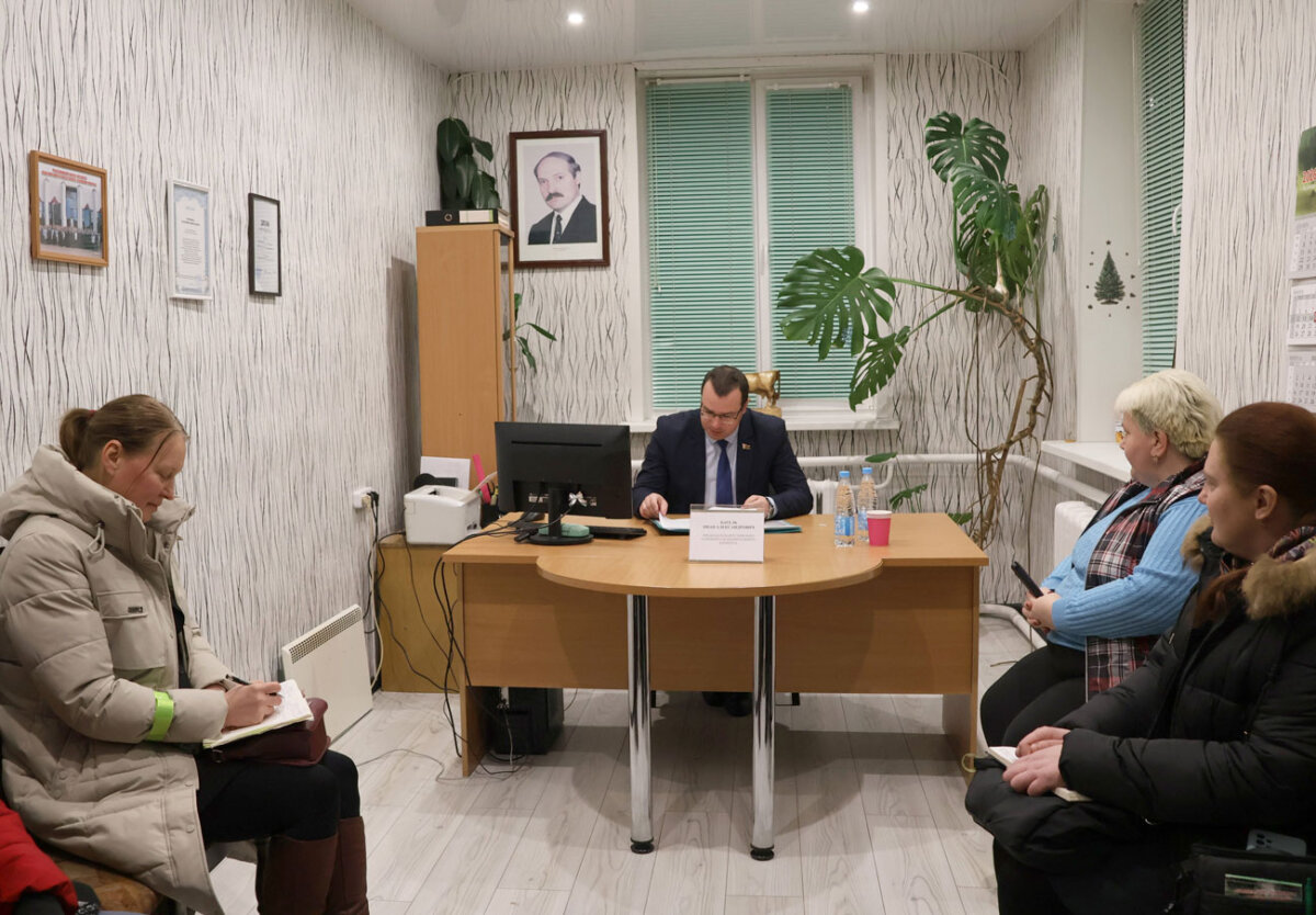 В рамках Единого дня информирования встречу провел Иван Багель