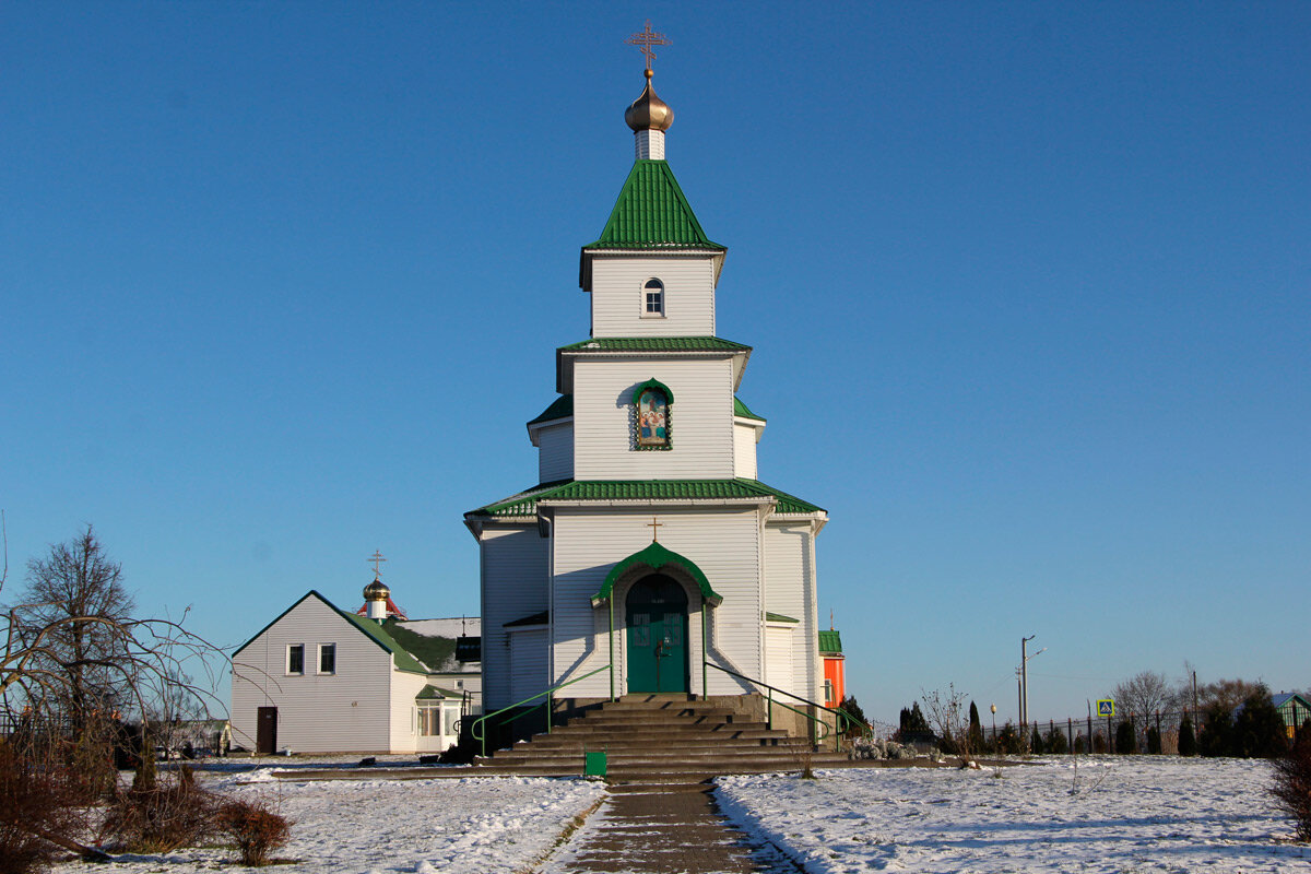 Расписание служб Свято-Троицкого православного храма