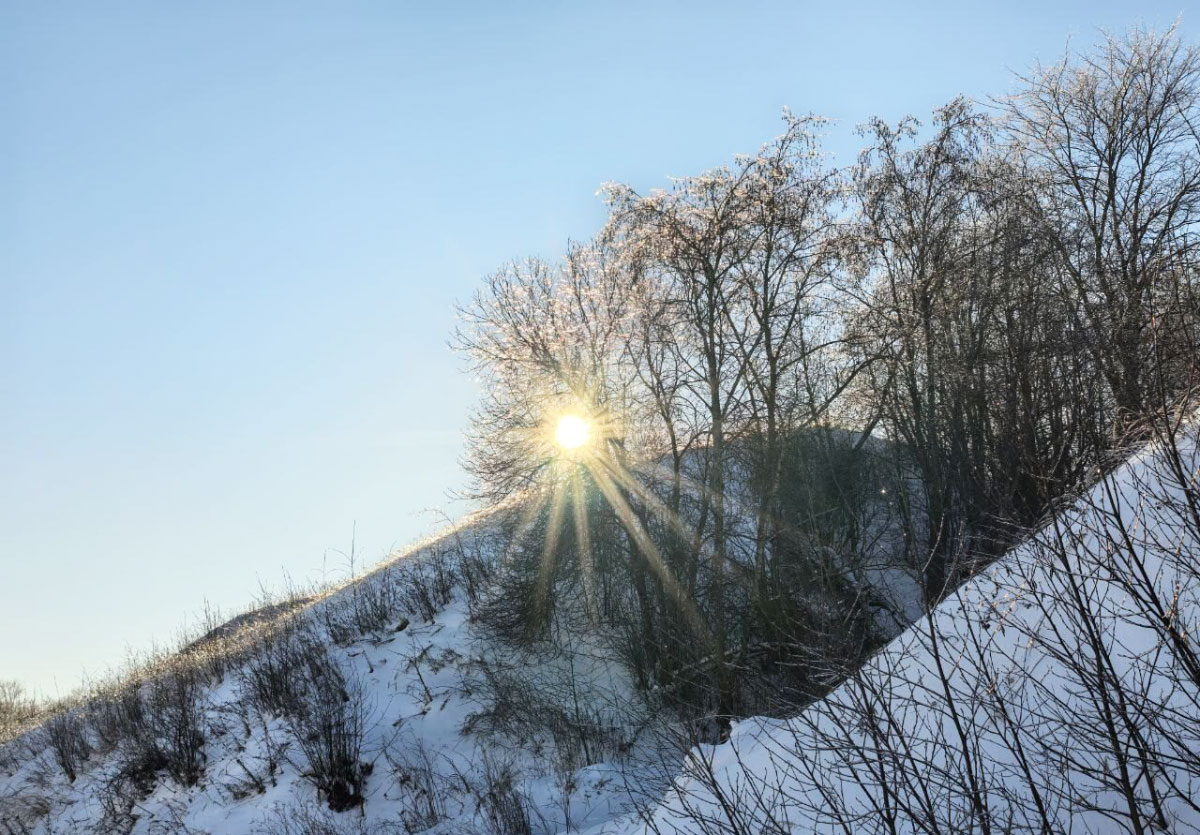 Снежный зимний день в Круглом