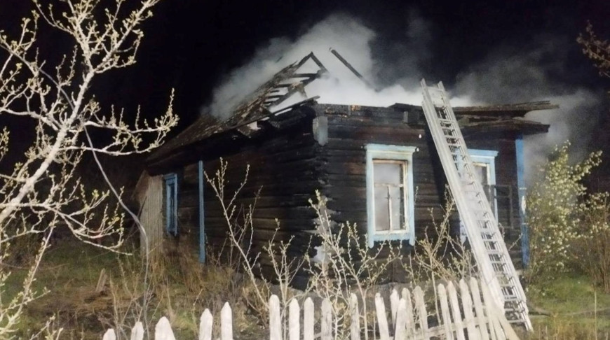 Пенсионер погиб при ночном пожаре в доме в Калинковичском районе