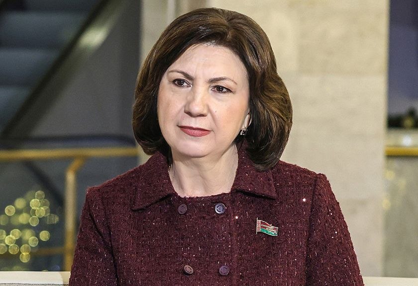 Наталья Кочанова поздравила белорусов с Днем семьи
