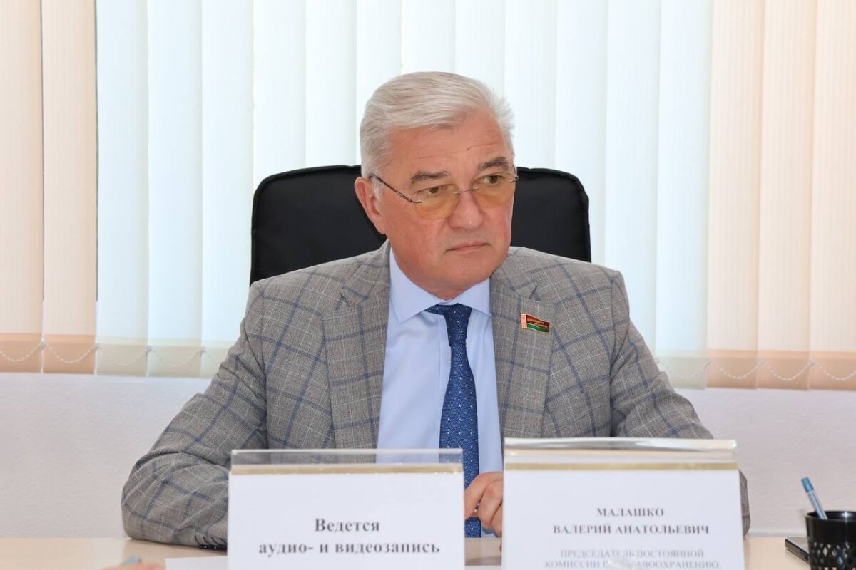 Личный приём граждан и прямую телефонную линию проведёт Валерий Малашко
