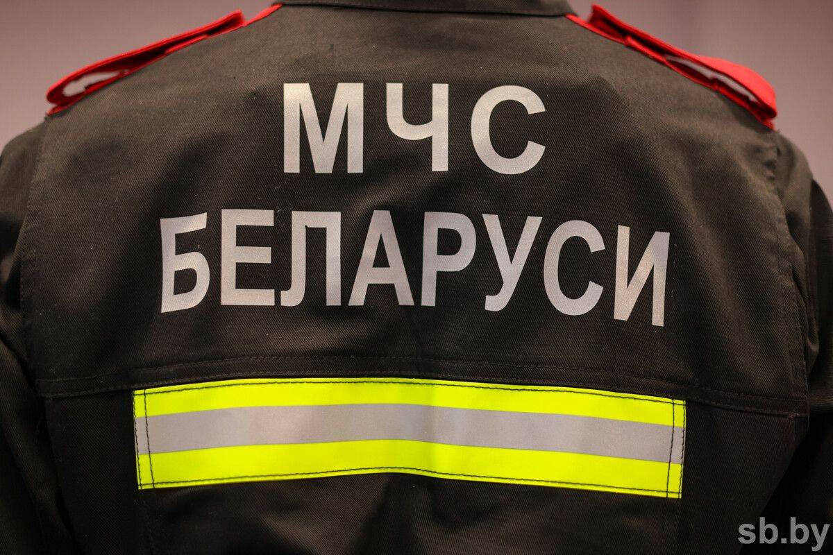 В Добруше пенсионерка упала в технологический колодец — на помощь пришли спасатели