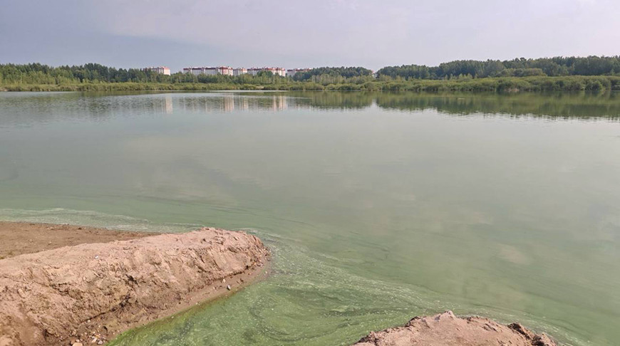 Работники ОСВОДа спасли мужчину на озере в Барановичах