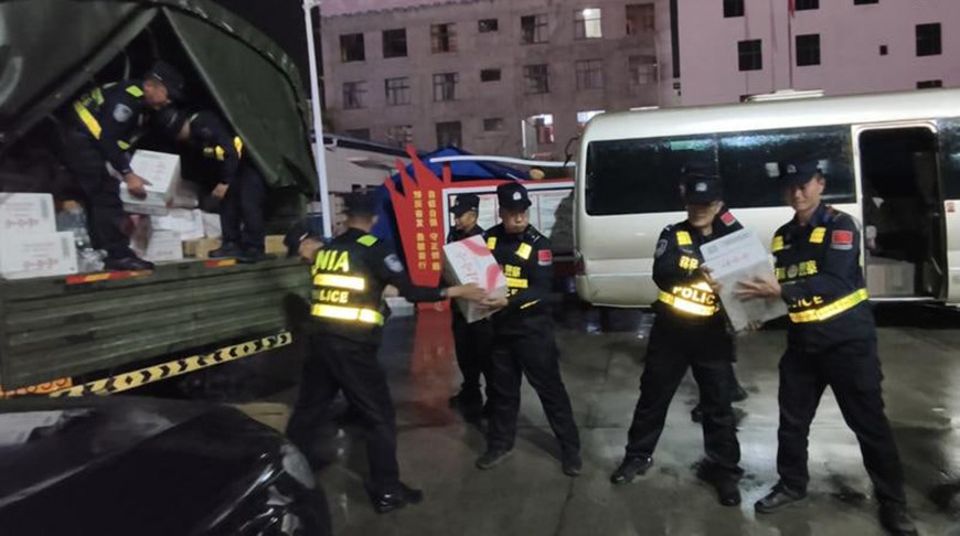 В Китае из-за схода оползня пропали без вести 558 человек