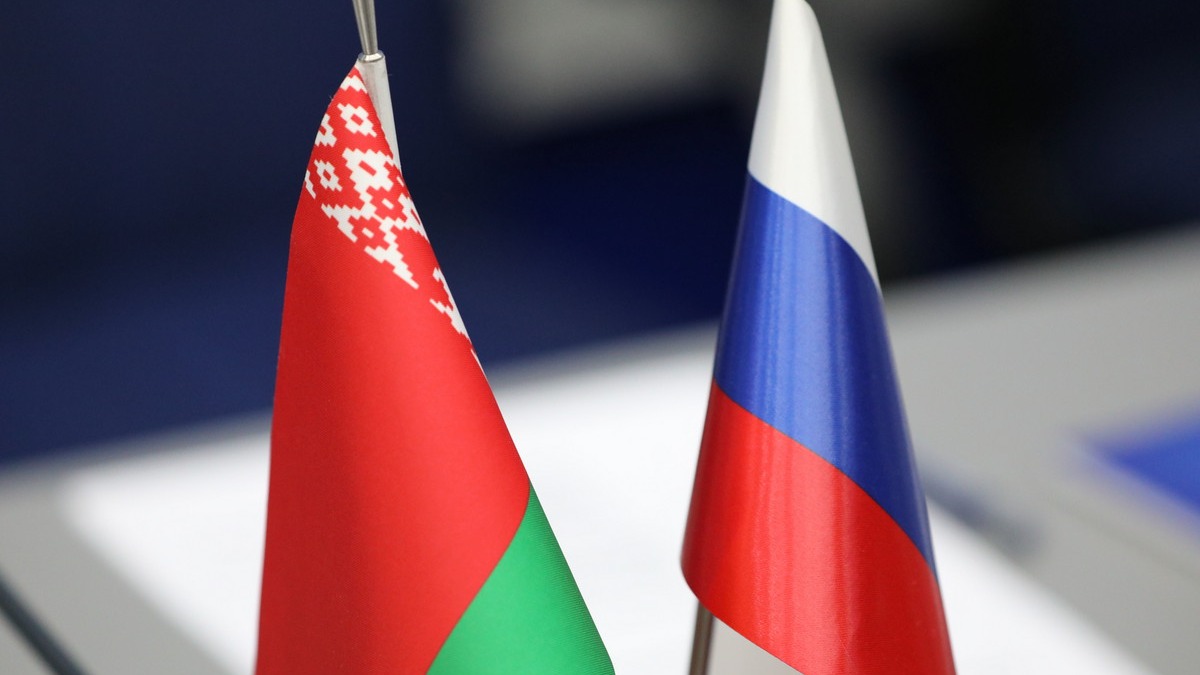 Замминистры МИД Беларуси и РФ обсудили выстраивание отношений с западными структурами
