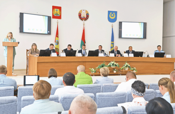 Итоги социально-экономического развития и исполнение бюджета района за I полугодие 2026 года рассматривались сегодня на заседании райисполкома