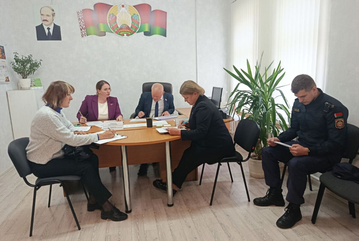 В Запрудском сельисполкоме прошло выездное заседание комиссии по содействию занятости населения