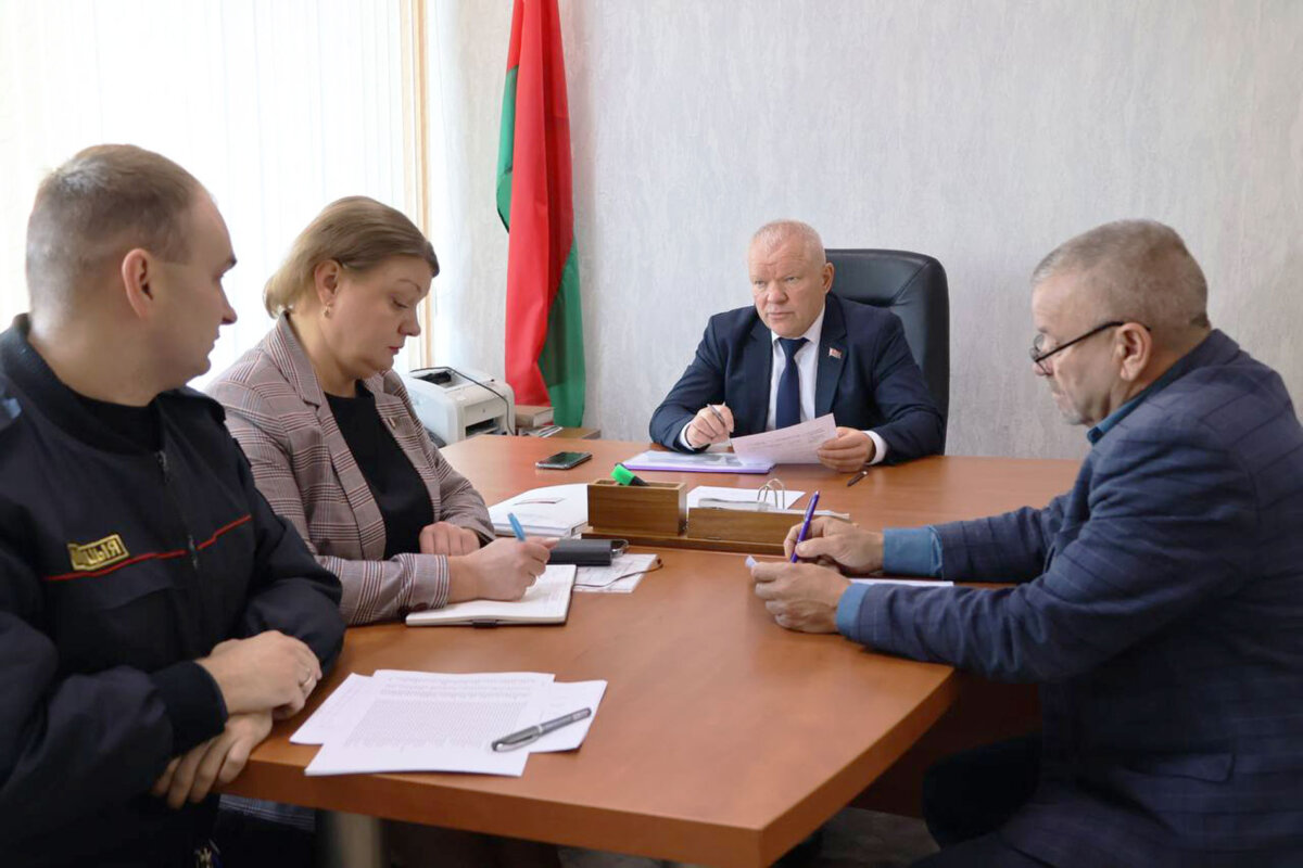 Мирослав Арсоба провел рабочую встречу на базе Комсеничского сельского Совета