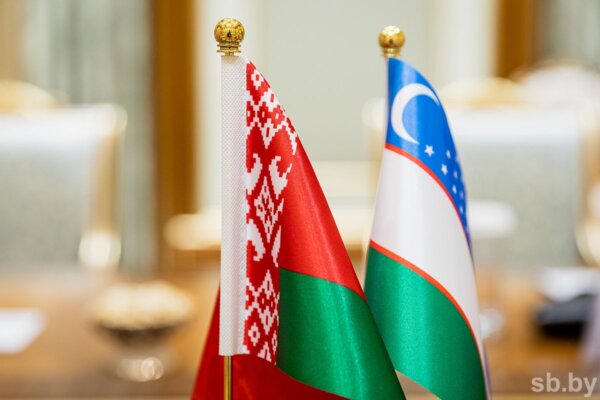 Мирзиёев подчеркнул значение промкооперации и прямых связей регионов Беларуси и Узбекистана