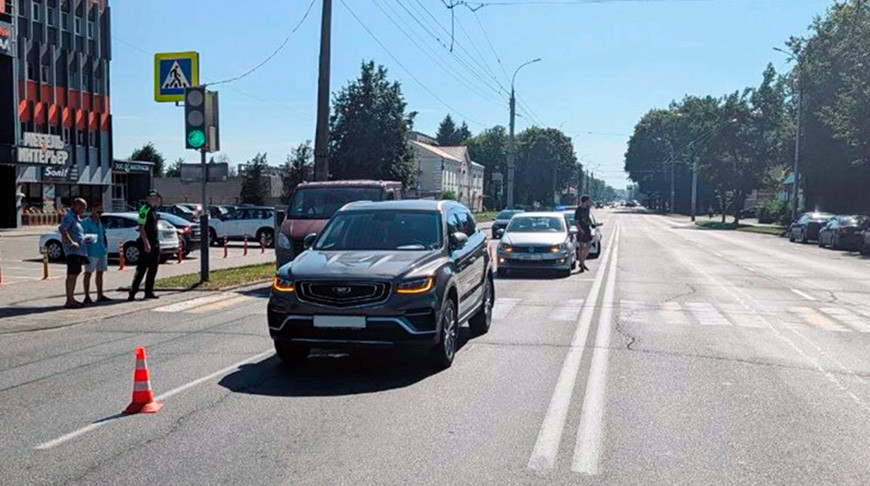 Гомельчанин выехал на красный свет и сбил двух пешеходов. В прокуратуре рассказали подробности
