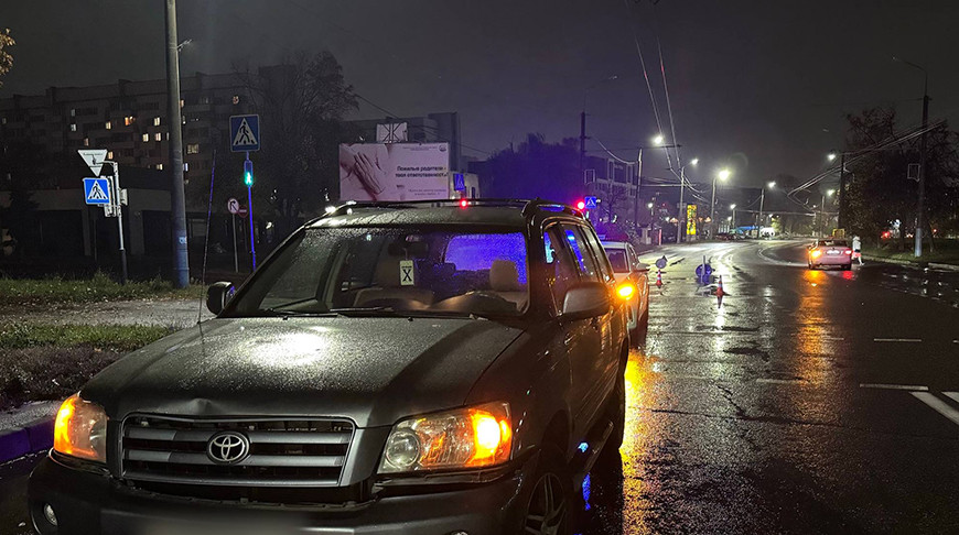 Женщина погибла под колесами авто в Гомеле