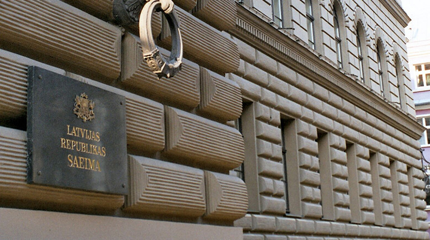 Сейм Латвии ограничил использование русского языка в СМИ